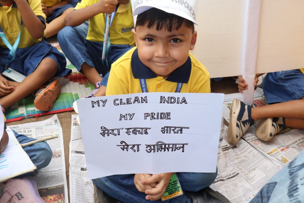 बच्चों ने दिया स्वच्छ रांची का संदेश, जागरूकता रैली में मेयर रोशनी खलखो भी हुईं शामिल - News Junction img 2704
